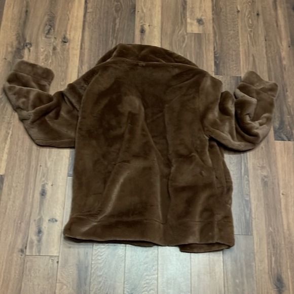 Aerie Faux Fur Teddy brown jacket size small SHIPS SAME DAYl - Picture 7 of 8